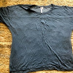 Cable and Gauge loose t-shirt.